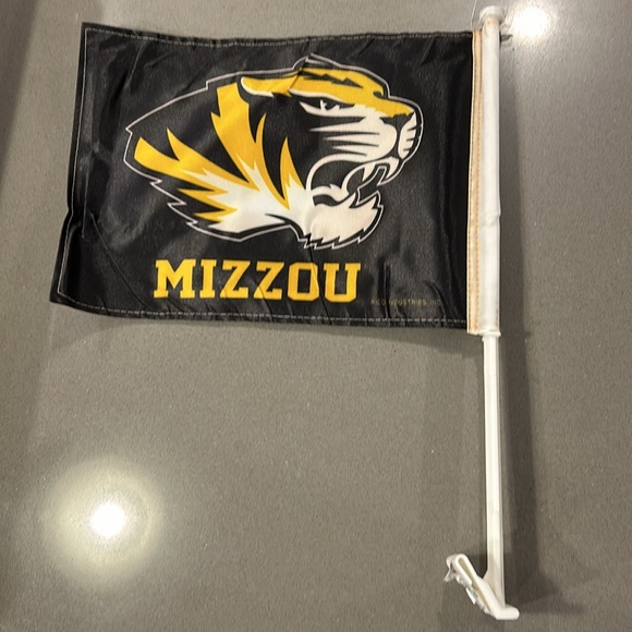MISSOURI TIGERS 11X14 CAR FLAG - Picture 2 of 2
